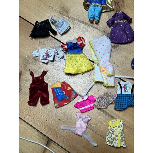 VTG Lot of Mattel Little Tommy & Kelly barbie dolls with clothes - Picture 3 of 7